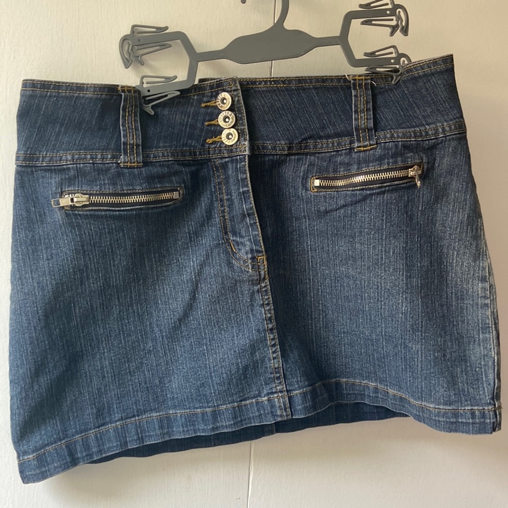Bingo denim skirt